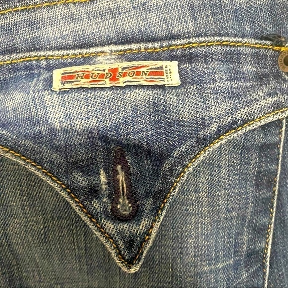 Hudson Women’s Jeans Made In The USA, size 29  (missing buttons on back pockets) - Picture 7 of 11